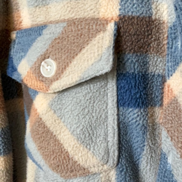 Thread & Supply Shacket Medium - Picture 2 of 5